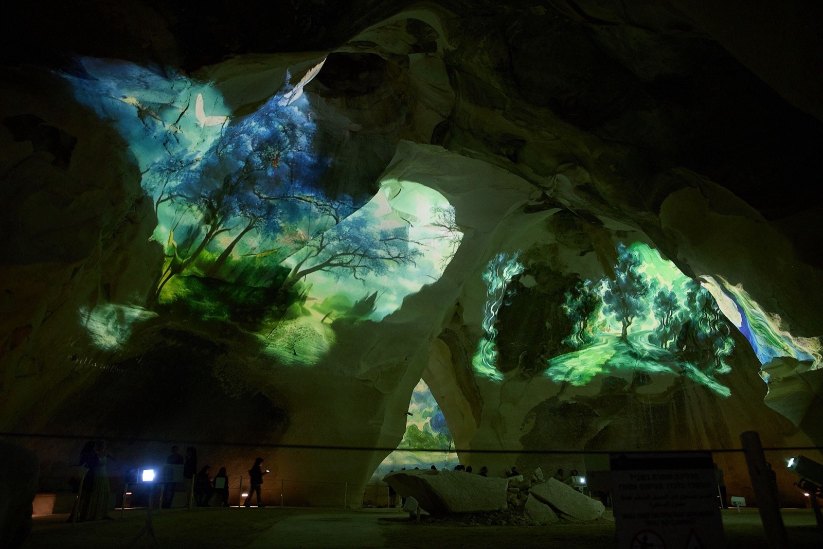 The Eighth Sound, Generative audiovisual installation by Ronen Tanchum